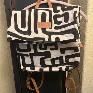 Ubuntu Life Black and White Backpack